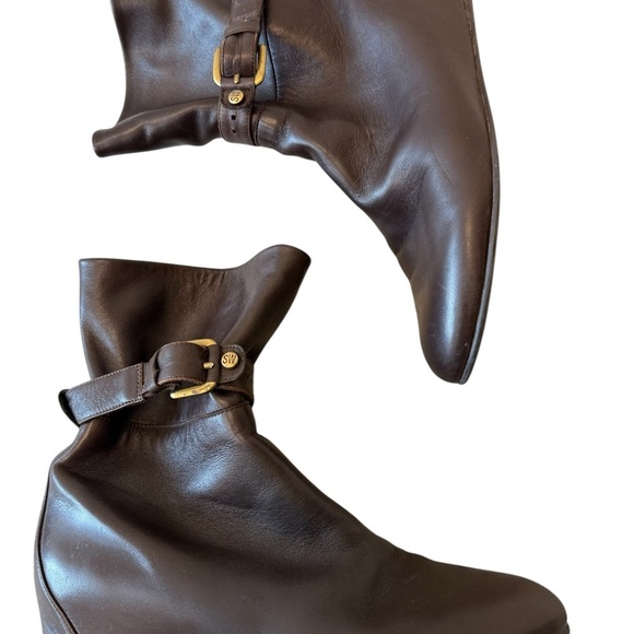 Stuart Weitzman size 8 mint near new condition chocolate brown platform booties - Picture 2 of 13